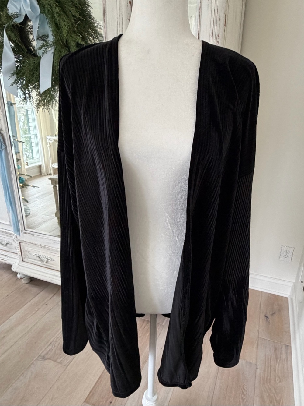 Do Everything in Love Black Velvet Ribbed Cardigan Kimono